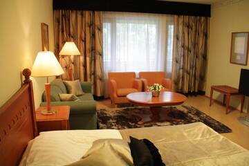Фото номера Стандартный двухместный номер с 2 отдельными кроватями Отель Hotel Fjalar г. Сало 11