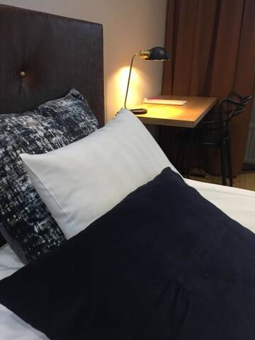 Фото номера Улучшенный номер с кроватью размера «king-size» Отель Hotel Fjalar г. Сало 8
