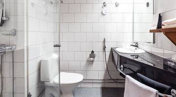 Фото номера Двухместный номер с 2 отдельными кроватями Отель Original Sokos Hotel Rikala Salo г. Сало 6