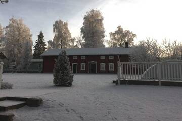 Фото номера Дом с 2 спальнями Дома для отпуска Cosy house by lake г. Сало 11