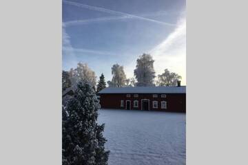 Фото номера Дом с 2 спальнями Дома для отпуска Cosy house by lake г. Сало 30